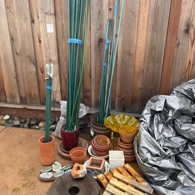 Garden Pots, Decor and Vases