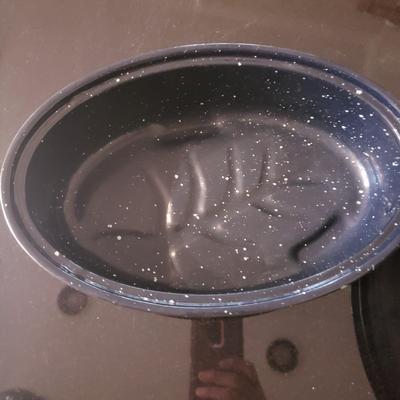 Three Enameled Roasting Pans, Wilton Armetale Platter & More (K-KD)