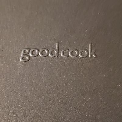 Three Enameled Roasting Pans, Wilton Armetale Platter & More (K-KD)