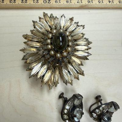 Vintage Clip-On Earrings and Brooches (ST-SS)