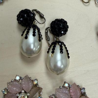 Vintage Clip-On Earrings and Brooches (ST-SS)