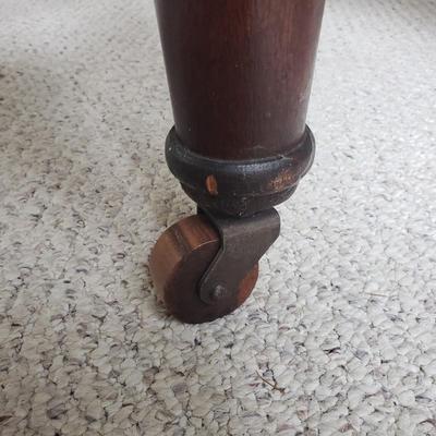 Pair of Vintage Twin Bed Frames (A-KD)