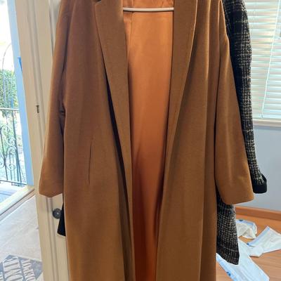 Women’s Jackets, Coats and Sweaters