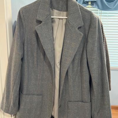 Women’s Jackets, Coats and Sweaters