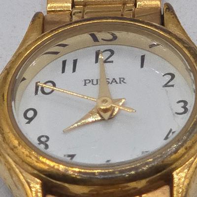 LOT 28J: Collection of Watches