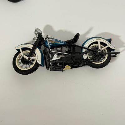 LOT 81: The Franklin Mint Motorcycle Models w/ COAs & American Flag Motorcycle Model w/ Helmet & Display Case