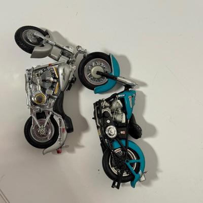 LOT 81: The Franklin Mint Motorcycle Models w/ COAs & American Flag Motorcycle Model w/ Helmet & Display Case