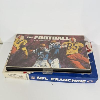 LOT 83: Vintage & Modern Sports Memorabilia: NHL Philadelphia Flyers, New York Yankees, NFL Football Games, England v Sweden Banner...