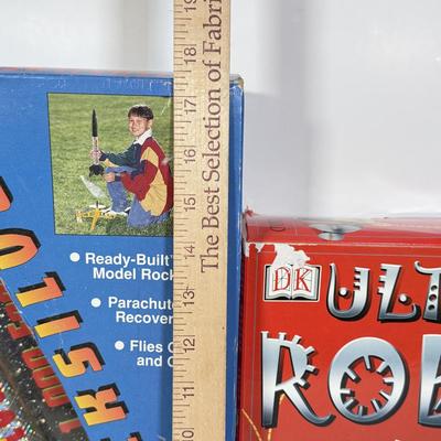 LOT 86: Quicksilver Estes Ready To Fly Model Rocket Set & DK Ultimate Robot Kit