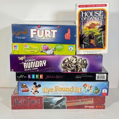 LOT 92: Collection of Board Games - Some NIP