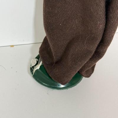 LOT 96: Byers Choice "The Carolers"