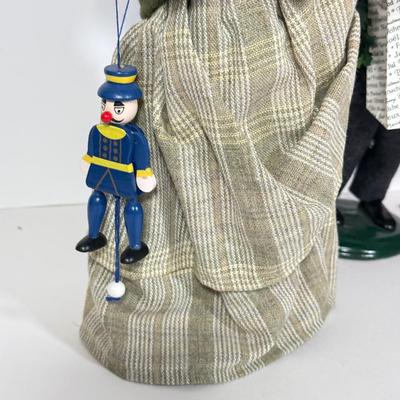 LOT 96: Byers Choice "The Carolers"