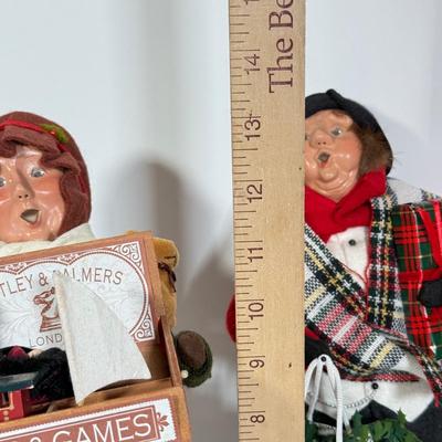 LOT 96: Byers Choice "The Carolers"