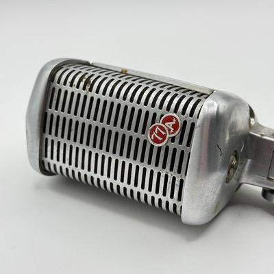 LOT 97: Vintage Astatic Corp 77A Microphone