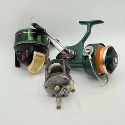 LOT 99: Vintage Fishing Reels: Johnson Sabra 130B, Haddon 283 & JC Higgins