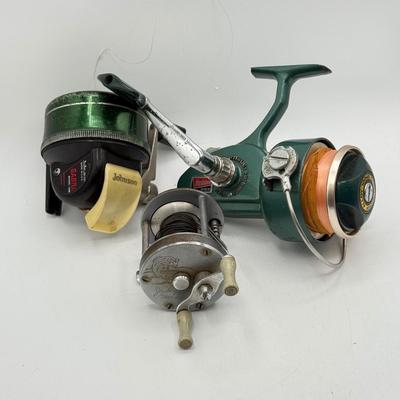 LOT 99: Vintage Fishing Reels: Johnson Sabra 130B, Haddon 283 & JC Higgins