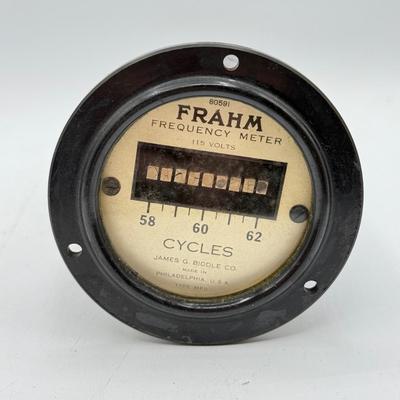 LOT 110: Vintage Meters: Frahm Frequency 115 Volts, Westinghouse Milliamperes, Volts Alternating Current, Percentage Modulation Model 301