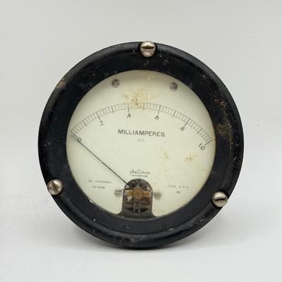 LOT 113: Vintage Savin Panel Meters & Milliamperes Meters