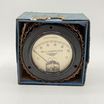 LOT 113: Vintage Savin Panel Meters & Milliamperes Meters