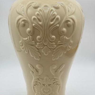 LOT 119: Vases: Lenox Georgian, Marquis by Waterford & More