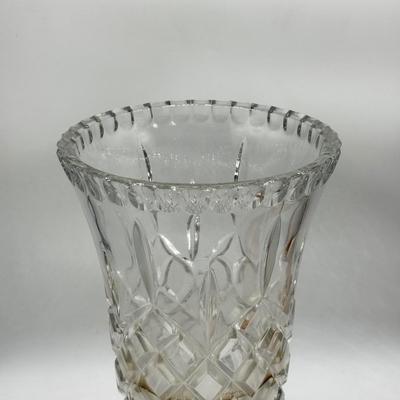 LOT 119: Vases: Lenox Georgian, Marquis by Waterford & More
