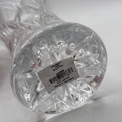 LOT 119: Vases: Lenox Georgian, Marquis by Waterford & More