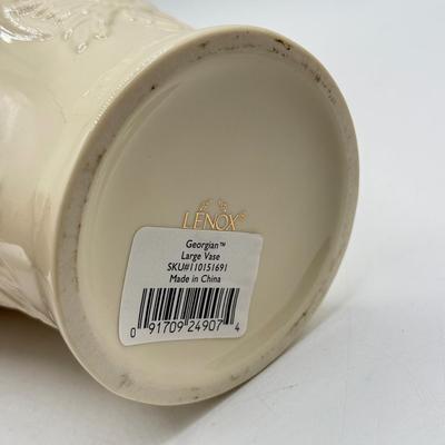 LOT 119: Vases: Lenox Georgian, Marquis by Waterford & More