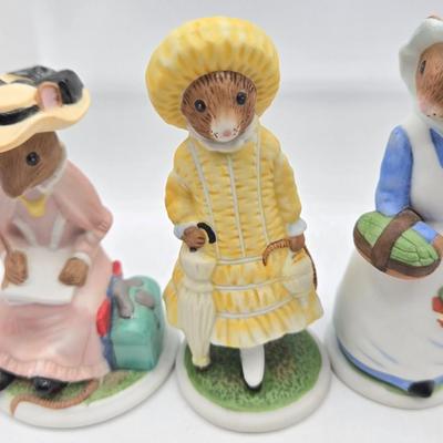 LOT 123: Woodmouse Family Collection by Franklin Mint