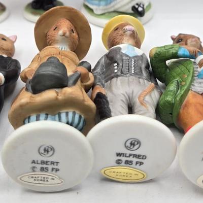 LOT 123: Woodmouse Family Collection by Franklin Mint