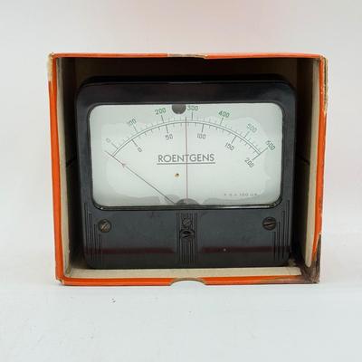 LOT 141: Vintage Panel Meters
