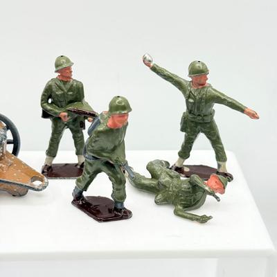 LOT 144: Vintage Space Blaster, Metal Soldiers & More