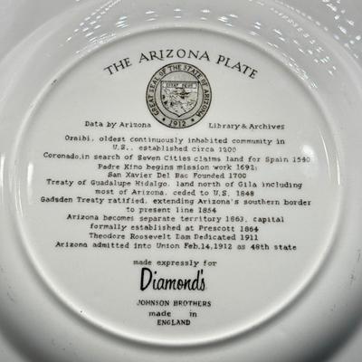 LOT 145: Homco Tulip Figurines, Souvenir Plate & Vintage Mini Ceramic Wine Barrels