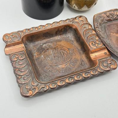 LOT 149: Coin Bank, Vintage Florida Perpetual Desk Calendar, Copper Trays