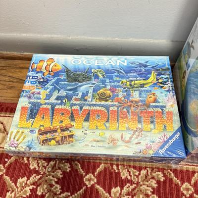 LOT 161: Sealed NIP Puzzles: 3D Ravensberger, Advertising & Ocean Themed