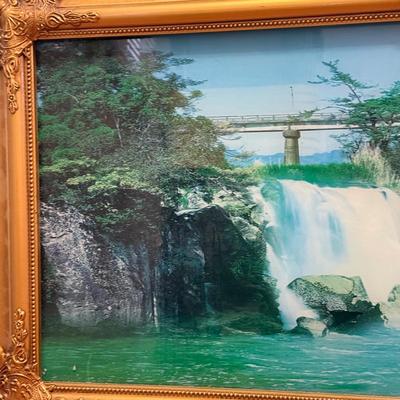 LOT 164: Light Up Motion Waterfall Picture (working)