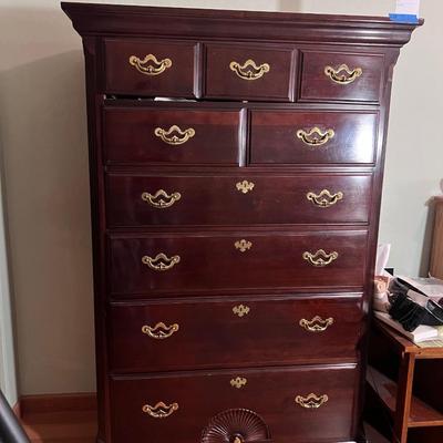 Thomasville carved shell Dresser Chest