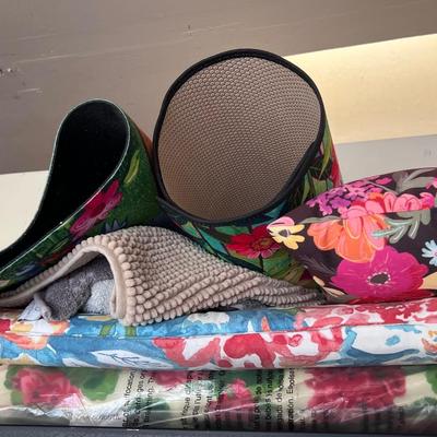 Linens, Blankets, Towels, Quilts