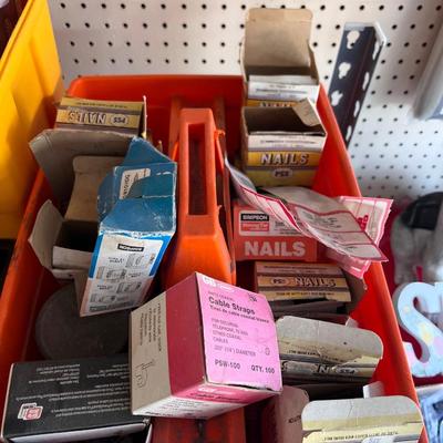 Power Tools tool holders recharger, bits