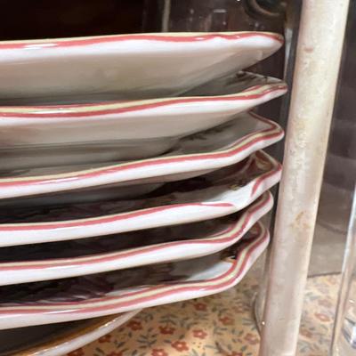 Kitchen Drinkware and Dinnerware