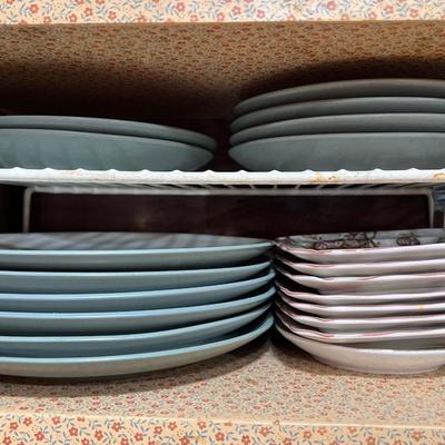 Kitchen Drinkware and Dinnerware