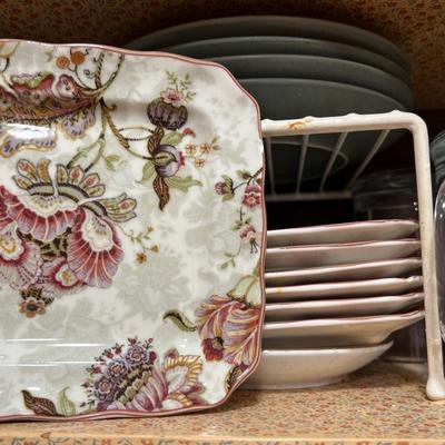 Kitchen Drinkware and Dinnerware