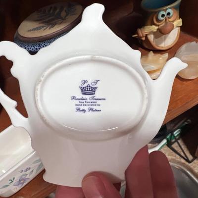 Glasses, Teapots and Sauce dishes