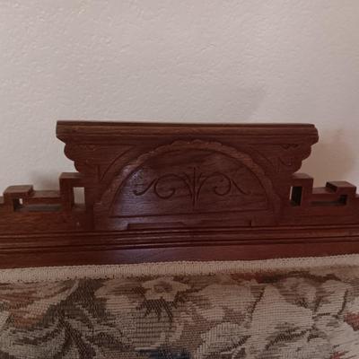 ANTIQUE EASTLAKE STYLE ARMCHAIR ON CASTERS perfect condition!