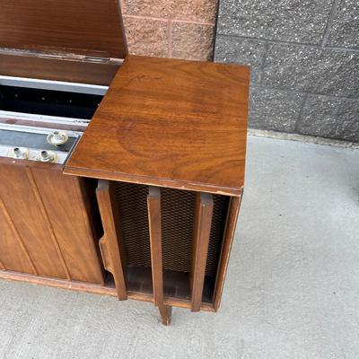 Sale Photo Thumbnail #233