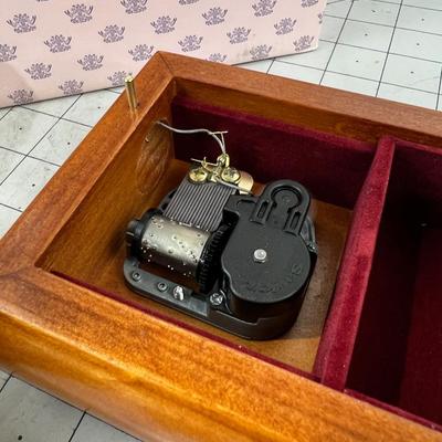 Sale Photo Thumbnail #444