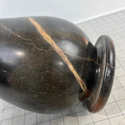 Stone Vase. Black with Red Vane in the Rock, NEAT! 