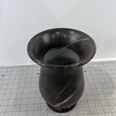 Stone Vase. Black with Red Vane in the Rock, NEAT! 