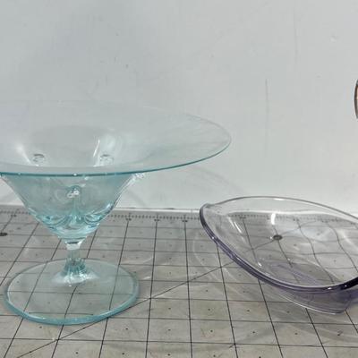2 Pieces of Hand Blown Glass; Swan & Candy Dish