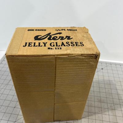 Half Pint NEW Jelly Jars NEW SEALED BOX