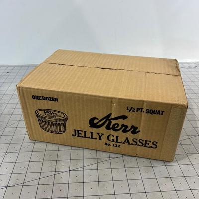 Half Pint NEW Jelly Jars NEW SEALED BOX